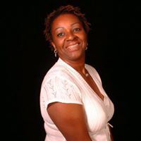Pauline Robinson Photo 1