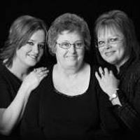Vicki Capps Photo 19