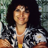 Janet Leahy Photo 7