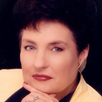 Linda Stanford Photo 33