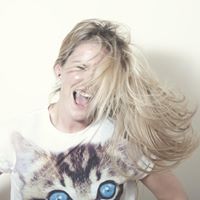 Claire Nash Photo 19