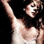 Katherine Blair Photo 8