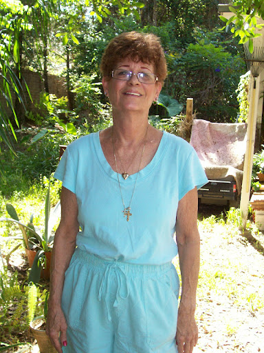 Suzi Miller Photo 24