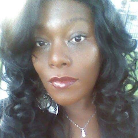 Latoya Daniels Photo 35