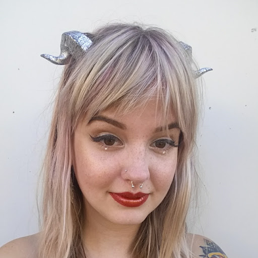 Laurel Johnson Photo 44