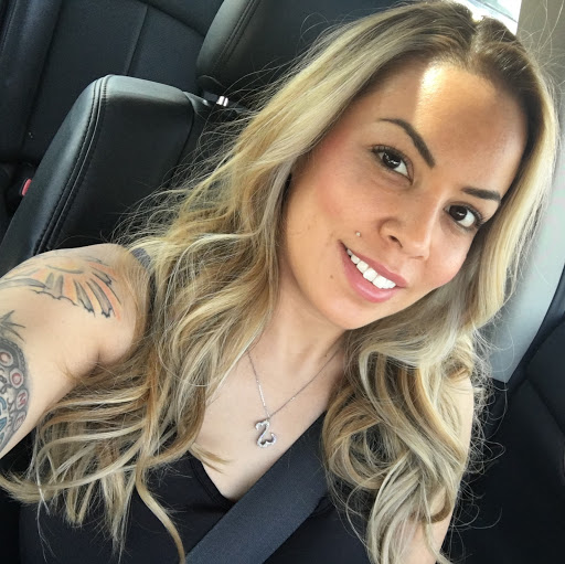 Erica Waters Photo 32