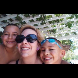 Julia Maestas Photo 5