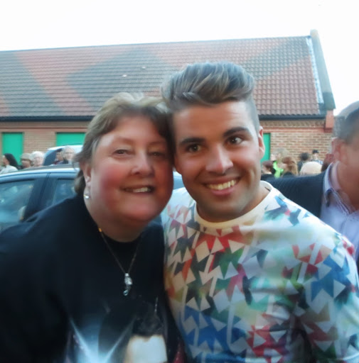 Lynne Ellis Photo 24