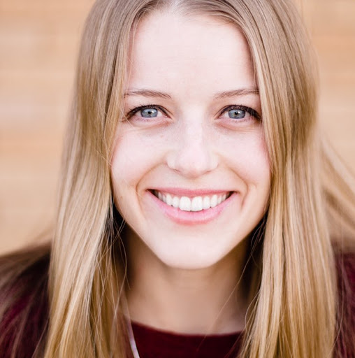 Holly Peterson Photo 11
