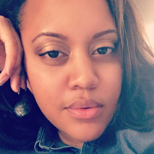 Erika Williams Photo 7