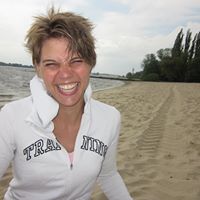Julia Schulte Photo 10