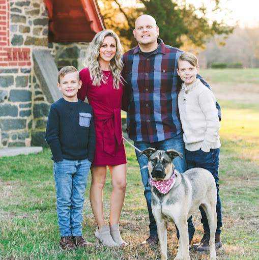 Stephanie Hendershot Photo 20