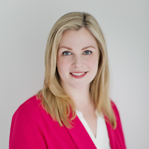 Jennifer Walker Photo 34
