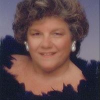 Louise Warren Photo 29
