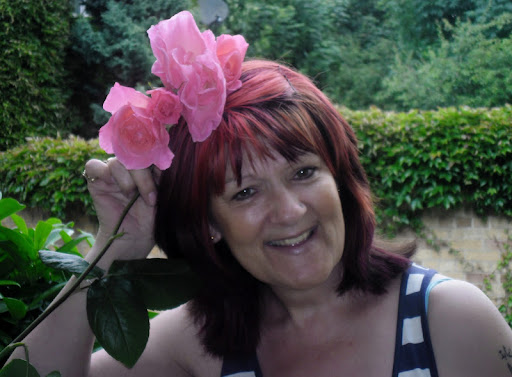 Pauline Reid Photo 9