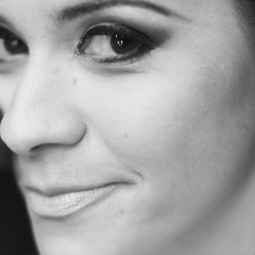 Mary Alves Photo 33