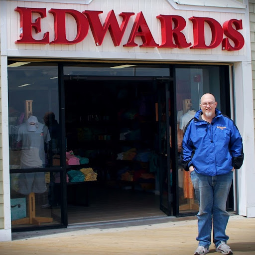 Roy Edwards Photo 16