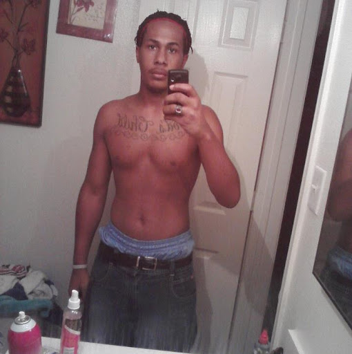 Joshua Francis Photo 31