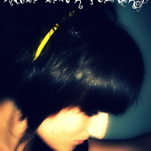 Victoria Lowery Photo 32