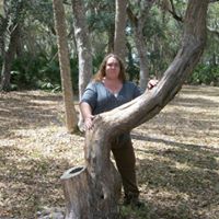 Elizabeth Hendricks Photo 7