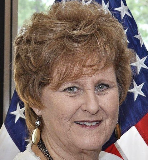 Gail Jones Photo 8