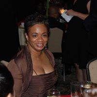 Jennifer Handley Photo 13