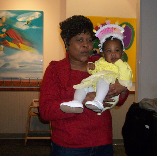 Sheila Edwards Photo 9