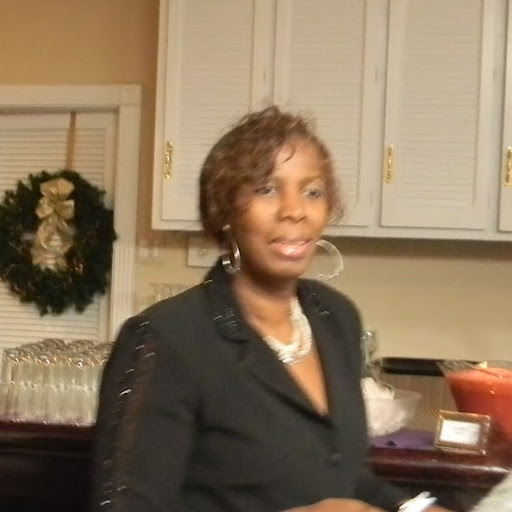 Linda Hendricks Photo 41