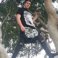 Daniel Green Photo 42