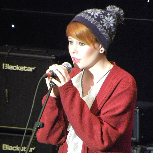 Amy Day Photo 27