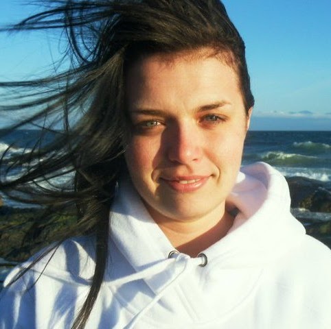 Sheena Edwards Photo 13