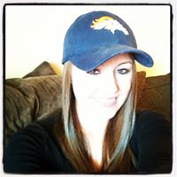 Emily Reynolds Photo 13