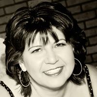 Terri Sauer Photo 7