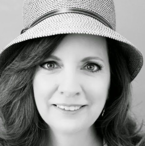 Deanna Murray Photo 13