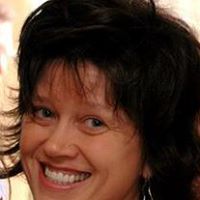 Peggy Hunter Photo 15