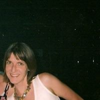Ruth Abrahams Photo 9