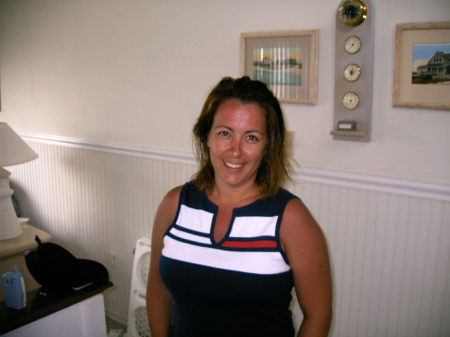 Michelle Leonard Photo 39