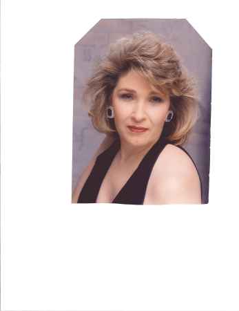 Rose Hendrix Photo 4