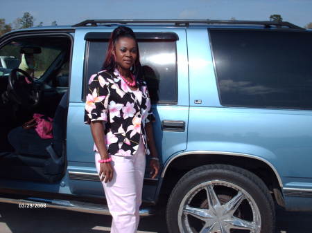Terri Guinn Photo 10