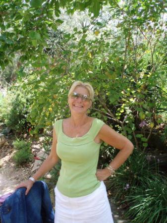 Lorrie Brewer Photo 12