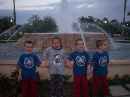 Kathleen Holcomb Photo 6