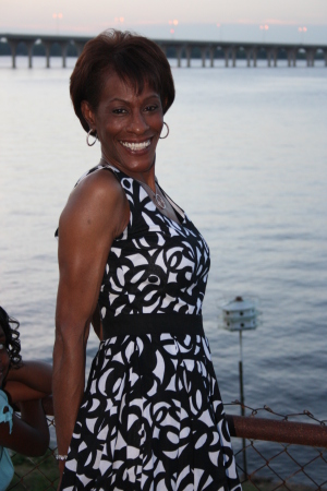 Arlene Willis Photo 25
