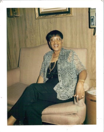 Geraldine Sanders Photo 15