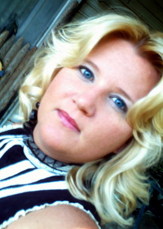 Angela Lyle Photo 14