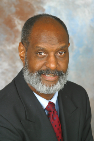 Harold Holloway Photo 5
