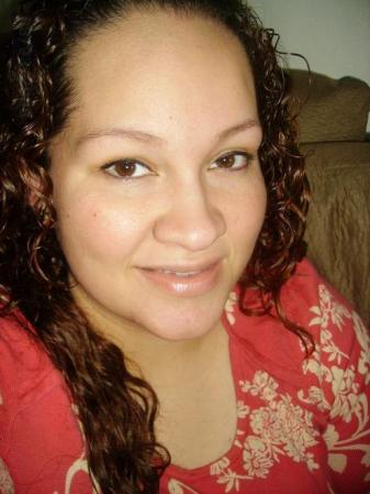 Elizabeth Deleon Photo 22