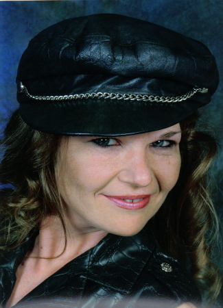 Dianne Cole Photo 17