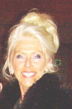Terri Logan Photo 7