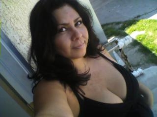 Alma Romero Photo 16