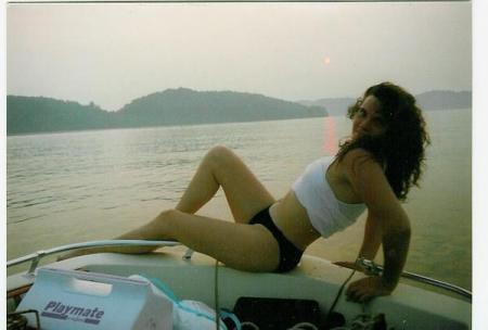 Kimberley Bonner Photo 5